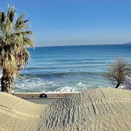 En Front De Au Lavandou Avec Vue Panoramique - Fr-1-816-16 * Le Lavandou
