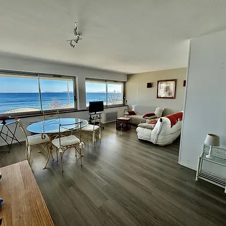 Unique Face Au Lavandou - Fr-1-816-16 Apartmán *